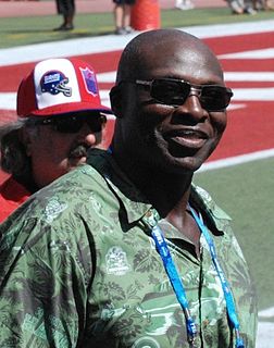 <span class="mw-page-title-main">Bruce Smith</span> American football player (born 1963)