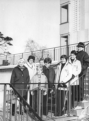 Bundesarchiv Bild 183-C0222-0007-002, Berlin, Müggelturm, Eisschnellläuferinnen.jpg