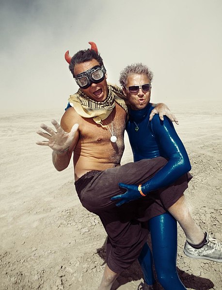 File:Burning man 2010 (4966019808).jpg