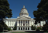 California State Capitol front 1999.jpg