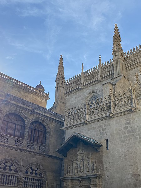 File:Capilla Real. Granada. Andalucía.jpg