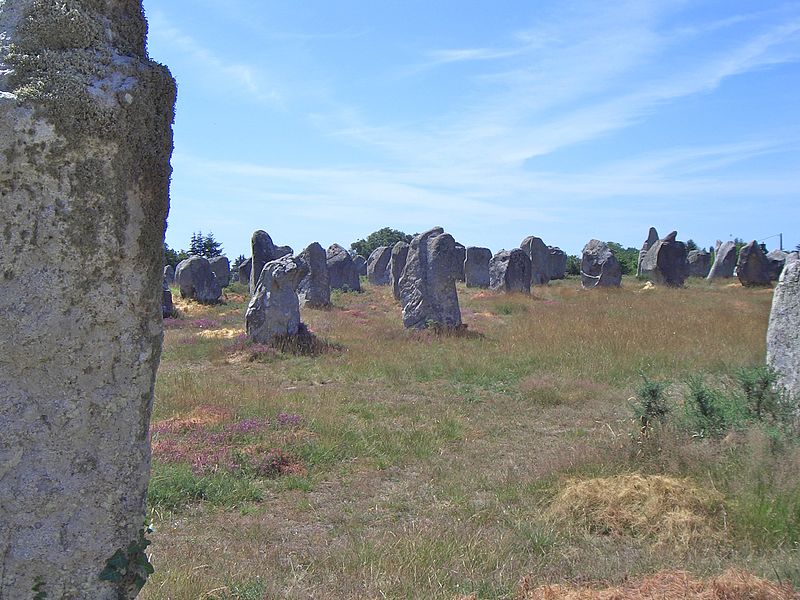 File:Carnac stones 2004 3.jpg