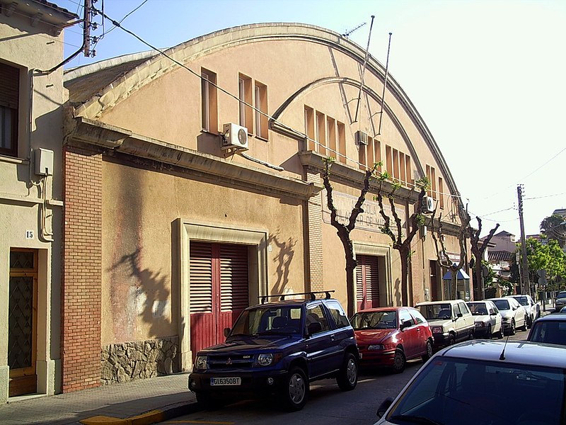 File:Catalonia VilassarDeMar Cooperativa.JPG