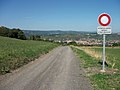 English: Path from col de Bancillon to Blanzat; no access for all vehicles. Signs made and support put in 2015 [9064] Français : Chemin du col de Bancillon à Blanzat ; accès interdit à tous véhicules. Panneaux fabriqués et support implanté en 2015 [9064]