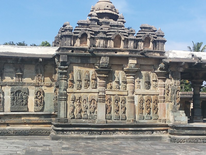 File:Chennakeshava temple Belur 144.jpg