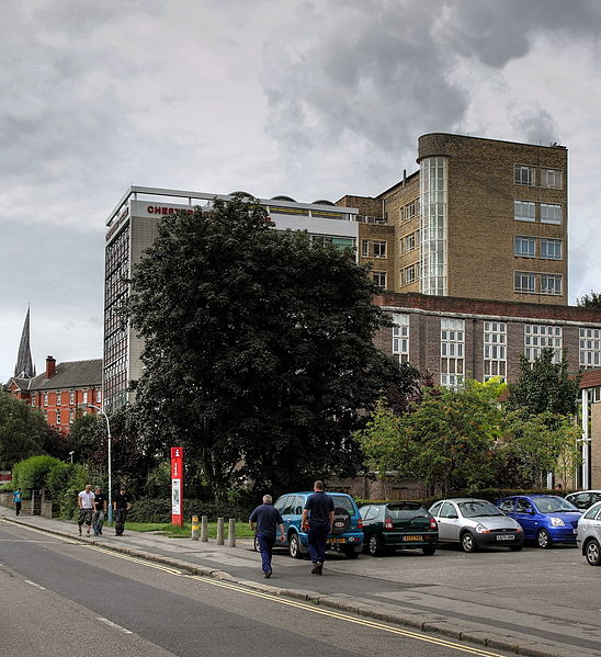 File:Chesterfield College. (3721739040).jpg