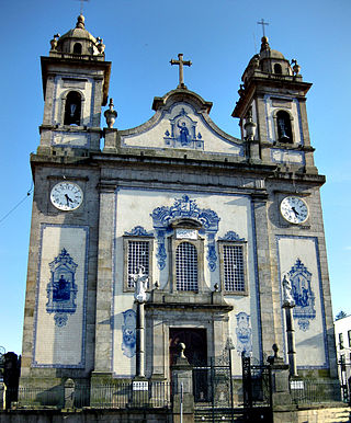 Church of Valongo by Henrique Matos 01.jpg