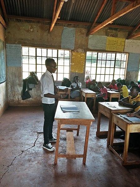 File:Class motivation Hill Farm primary school nyeri.jpg