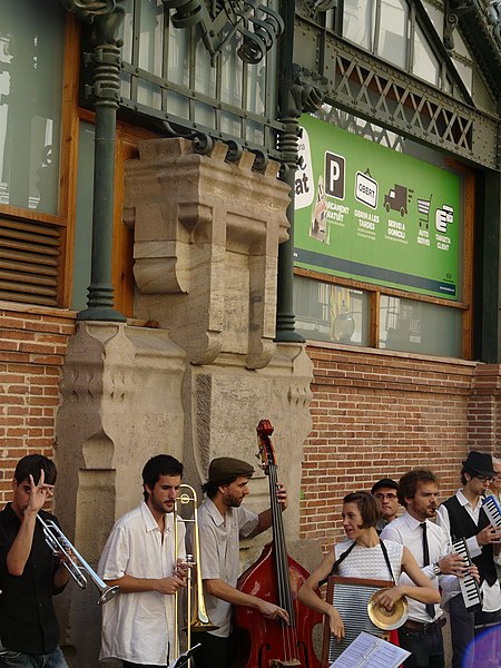 File:Concert de Jazz al mercat de la Llibertat P1200615.jpg