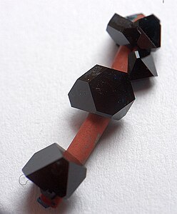 Copper(II)acetate crystal 01.jpg