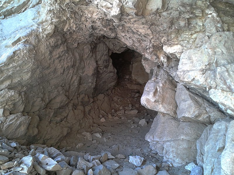 File:Cueva Cimarron - panoramio.jpg