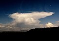 Cumulonimbus incus en forma de yunque