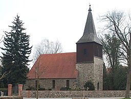Dorfanger mit Dorfkirche Schöneiche 2 (cropped)