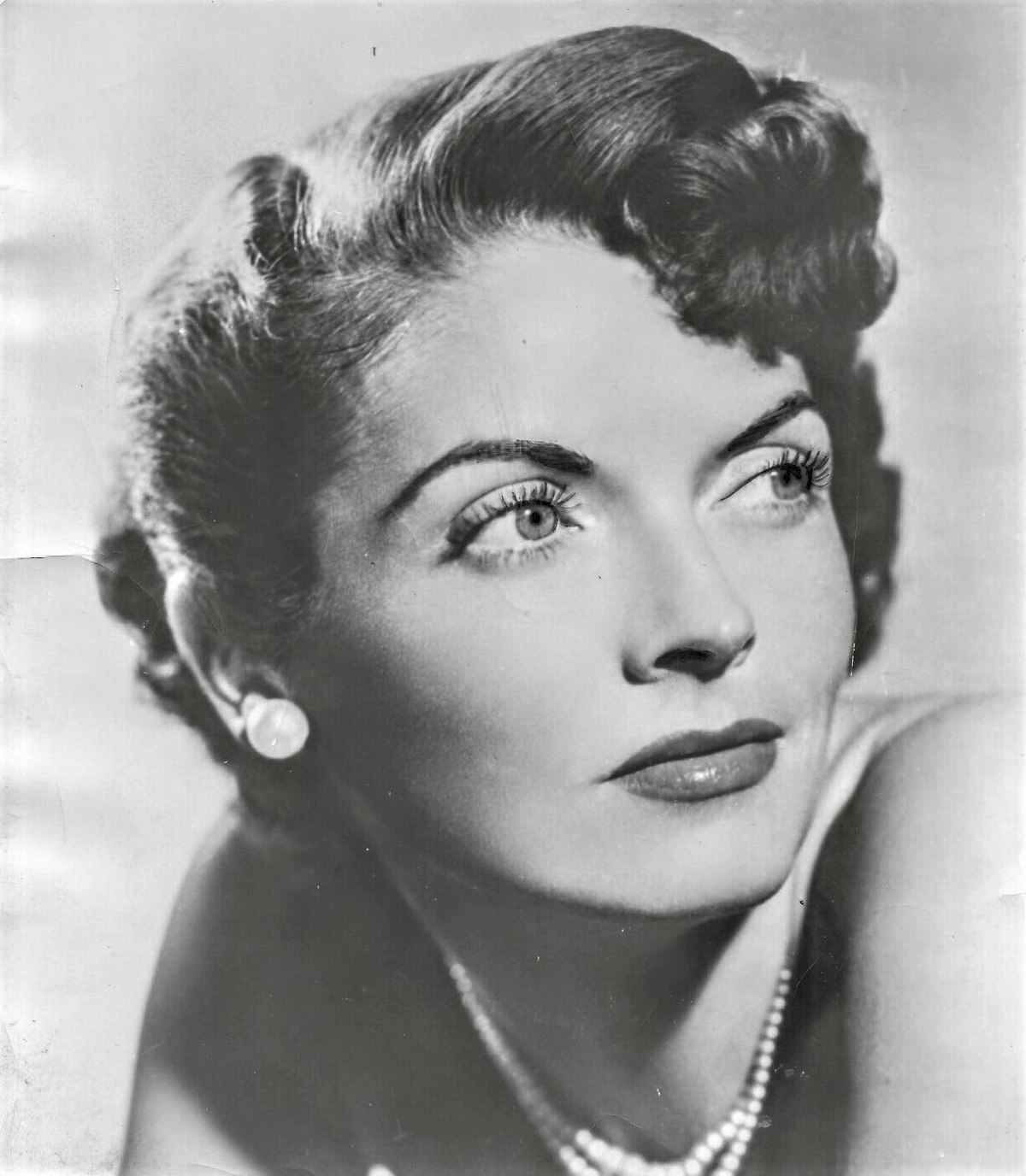 Dorothy Short: Movies, TV, and Bio