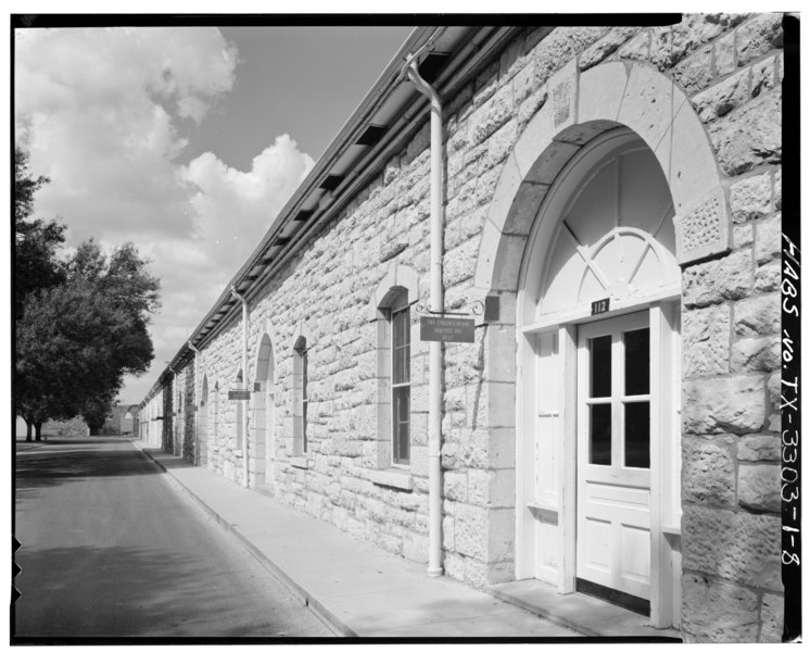 File:EAST WING, LOOKING ALONG WEST SIDE - Fort Sam Houston, San Antonio Quartermaster Depot, Northwest corner of New Braunfels Avenue and Grayson Street, San Antonio, Bexar County, HABS TEX,15-SANT,39A-8.tif