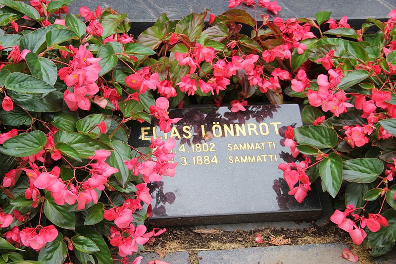 File:Elias Lönnrot, cenotaph 4.jpg