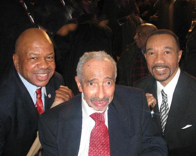 Mitchell with Kweisi Mfume and Elijah Cummings in January 2007