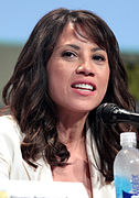 Elizabeth Rodriguez interprète Liza Ortiz.