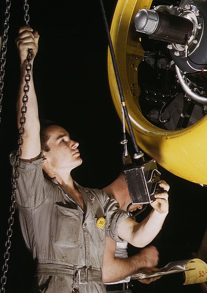 File:Employee number 30, Mounting motor on a Fairfax B-25 bomber, at North American Aviation, Inc., plant in Inglewood, Calif (cropped).jpg