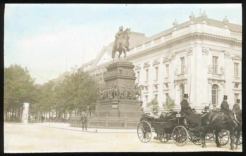 File:Equestrian statue of Frederick the Great - DPLA - 22540d514732a26534eaa5c086e6c5ce.jpg