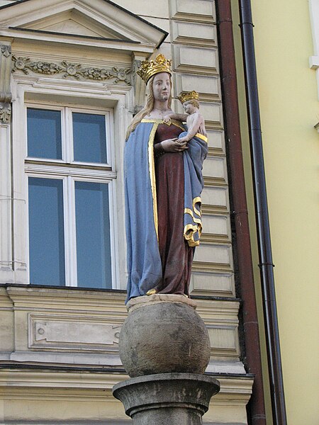 File:Gothic statue of Madonna and Child of Cieszyn 2015.JPG