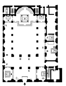 Floorplan of San Lorenzo in Damaso, a basilica in Rome. It is built in the basilica style: a rectangular building with a nave flanked by longitudinal aisles. Grundriss San Lorenzo in Damaso, Rom.png