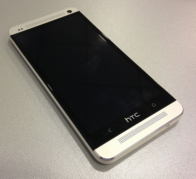 File:HTC One Diagonal View.jpg