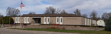 Harlan County Courthouse (Nebraska) 5.jpg