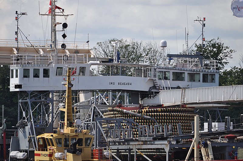 File:Henry P. Lading (Fænøsund).bridge.1.ajb.jpg