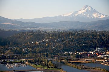 Soubor:Hood_River_OR_-_aerial.jpg