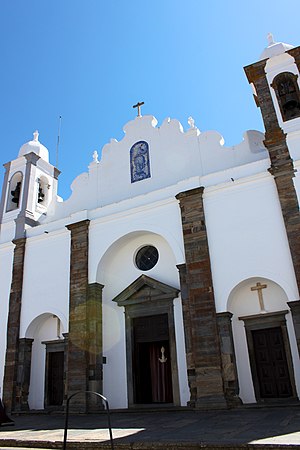 Igreja Matriz de Nossa Senhora de Lagoa.jpg