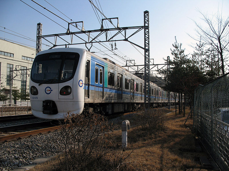 File:IncheonRapidTransitCorporation-train-1009.jpg