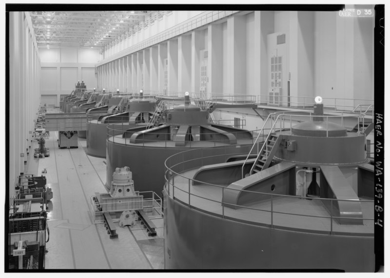 File:Interior of Left Powerhouse showing generator room, looking east. - Columbia Basin Project, Grand Coulee Dam Powerplant Complex, Grand Coulee, Grant County, WA HAER WASH,13-GRACO,1B-4.tif