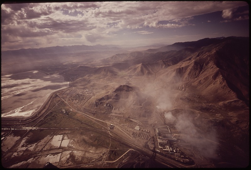 File:KENNECOTT SMELTER AND MINE - THE LARGEST OPEN-PIT COPPER MINE IN THE WORLD - NARA - 544792.tif