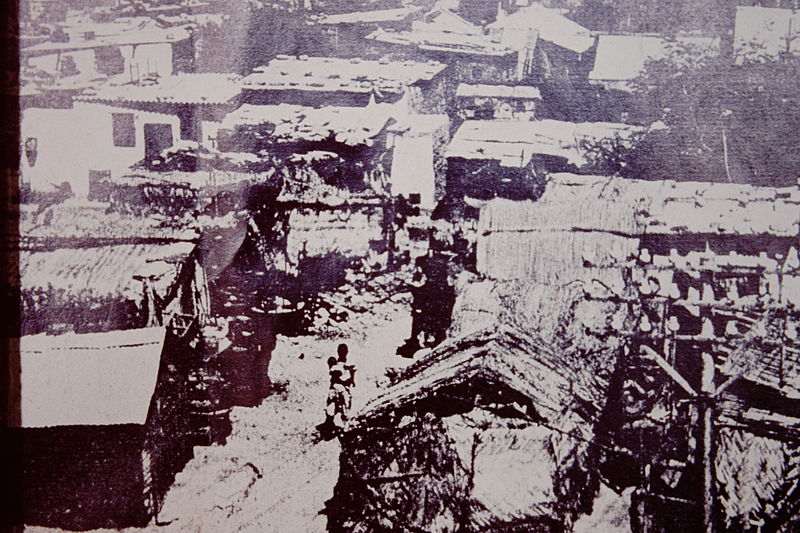 File:Karachi-slum-1993-01-Sheds.jpeg