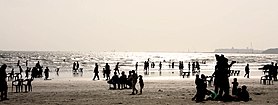 Panorama della spiaggia di Karachi.jpg