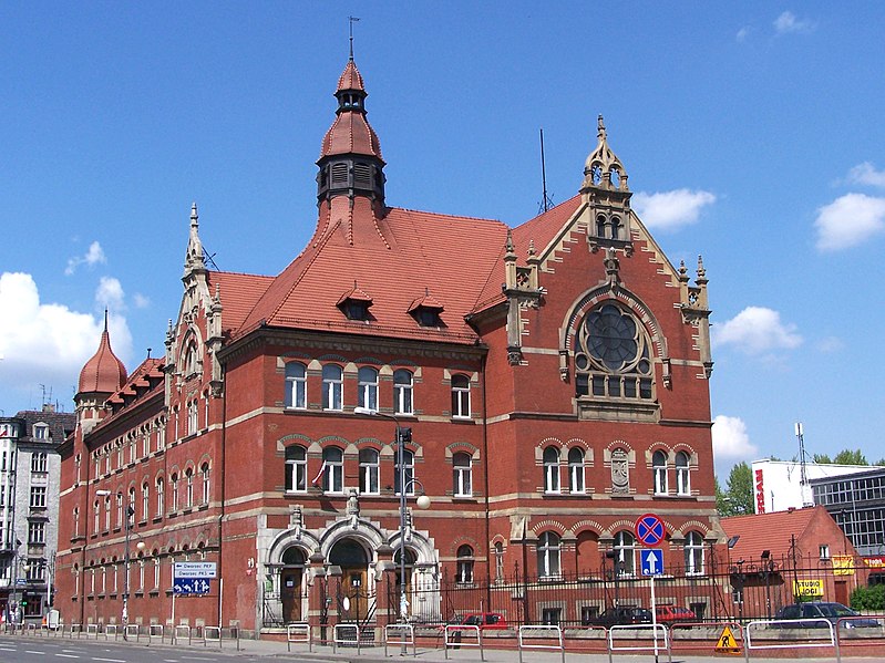 File:Katowice - III L.O. im. A.Mickiewicza.JPG