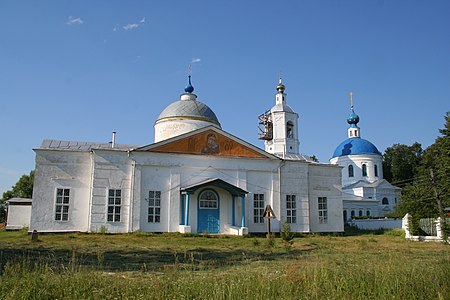 Kosterevo church of Trinity and church of Exaltation 01.jpg