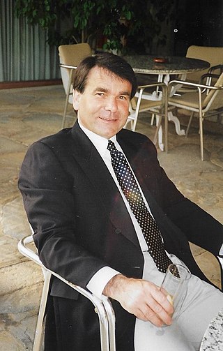 <span class="mw-page-title-main">Leon Crouch</span> English businessman (1949–2019)