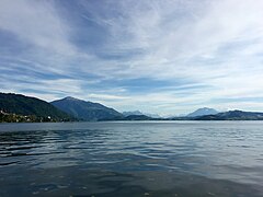 Lake Zug (27120386766).jpg