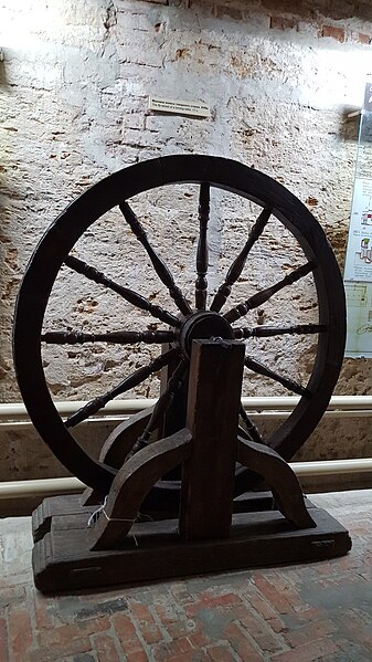 File:Lathe flywheel, Azov Powder Cellar.jpg