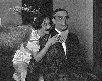 Lena Cederström och Semmy Friedmann i pjäsen Hennes första äventyr, Helsingborgs stadsteater 1932.