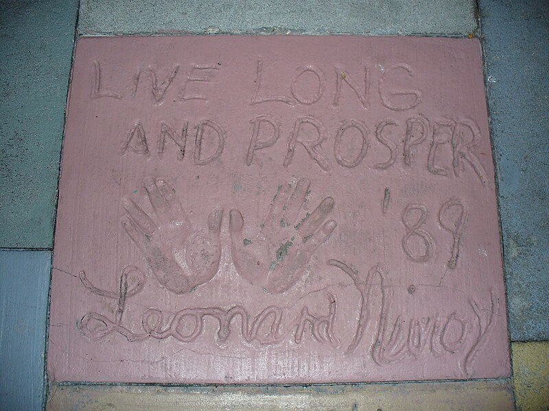 File:Leonard Nimoy (handprints in cement).jpg