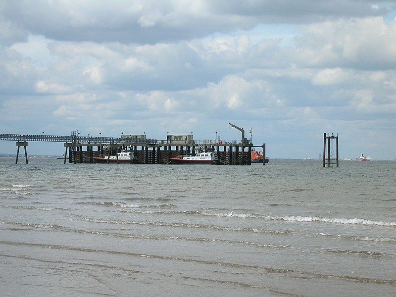 File:Lifeboat Station, Spurn Jetty - geograph.org.uk - 2407606.jpg