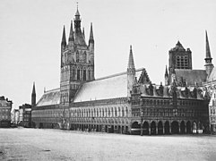 View at the City Hall of Ypres - Belgium Editorial Image - Image of  history, grote: 122497600