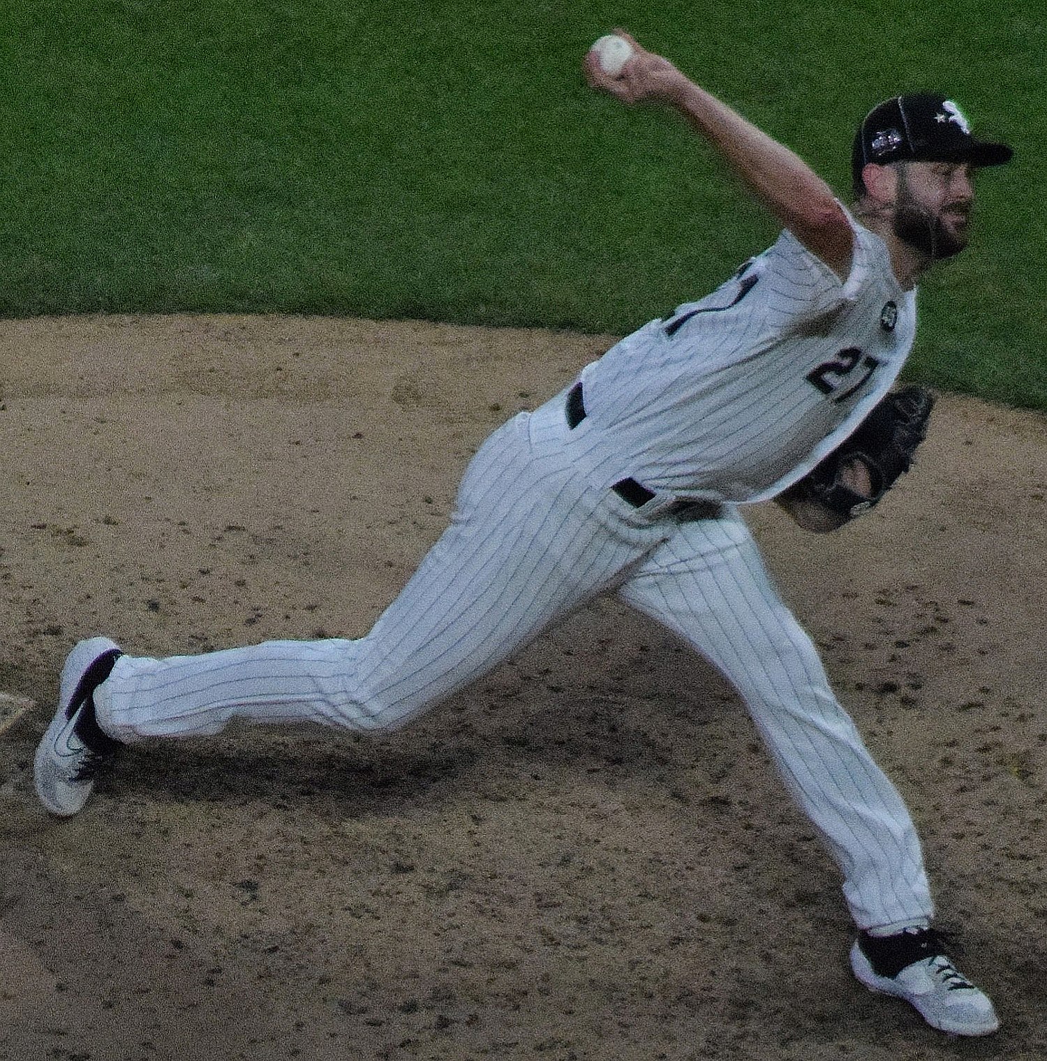 File:Lucas Giolito tries out virtual reality (25296401696).jpg - Wikipedia