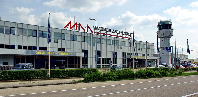 File:Maastricht AachenAirport Terminal.jpg