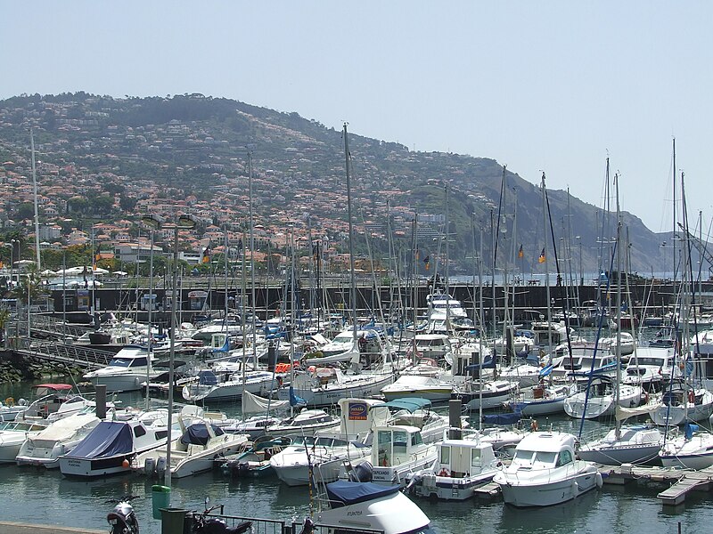 File:Madeira - Funchal - Marina (11826953916).jpg