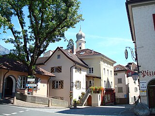 <span class="mw-page-title-main">Maienfeld</span> Municipality in Switzerland in Graubünden