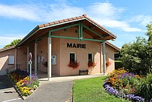 Ang Town Hall sa Cruzilles-lès-Mépillat